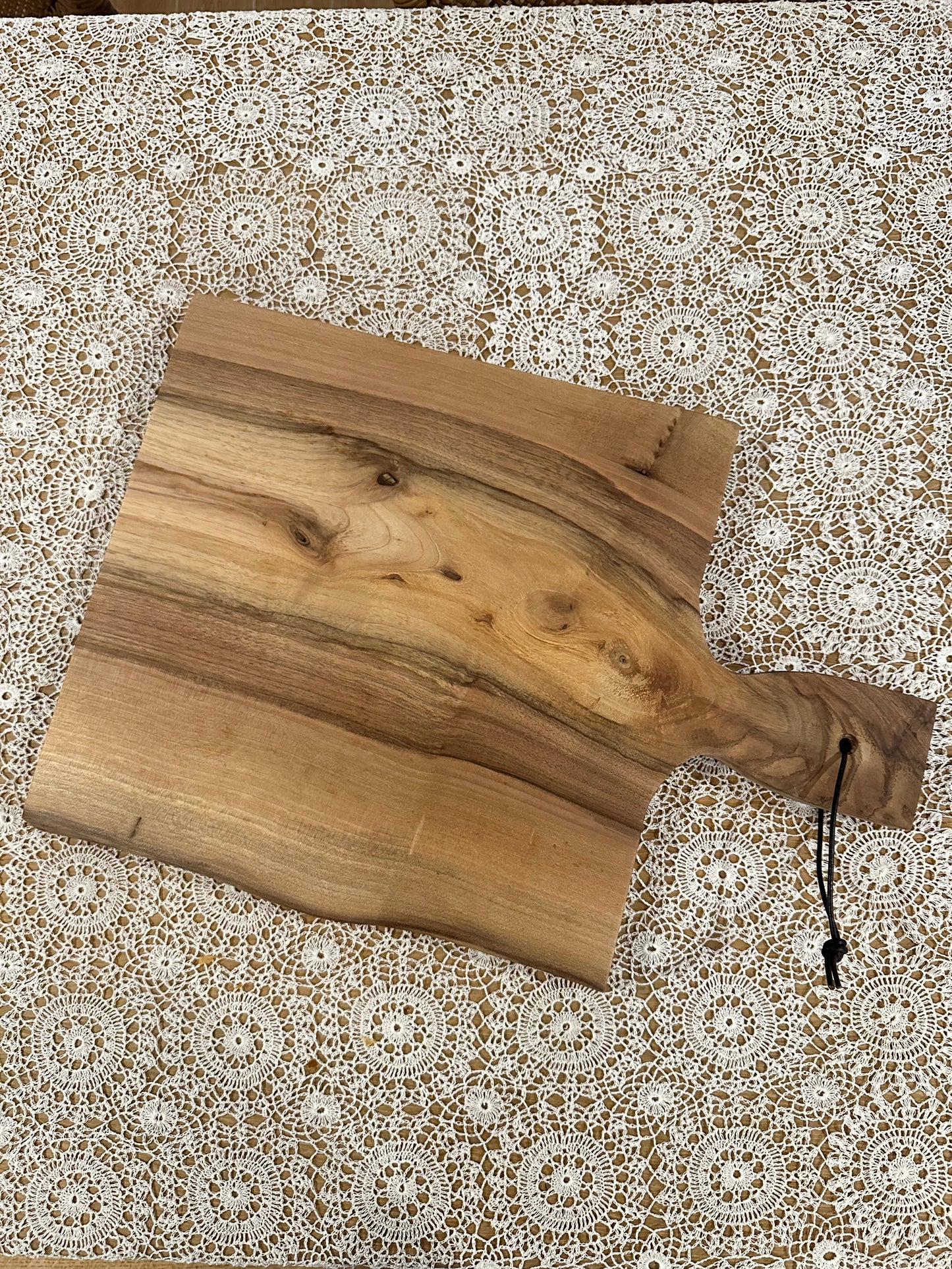 Legno Vini large walnut bread board