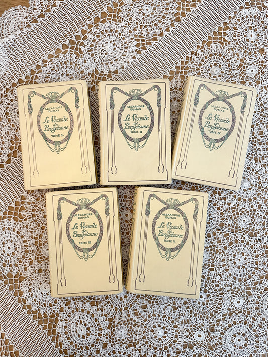 Set of French Nelson Books (Volumes 1 through 5)