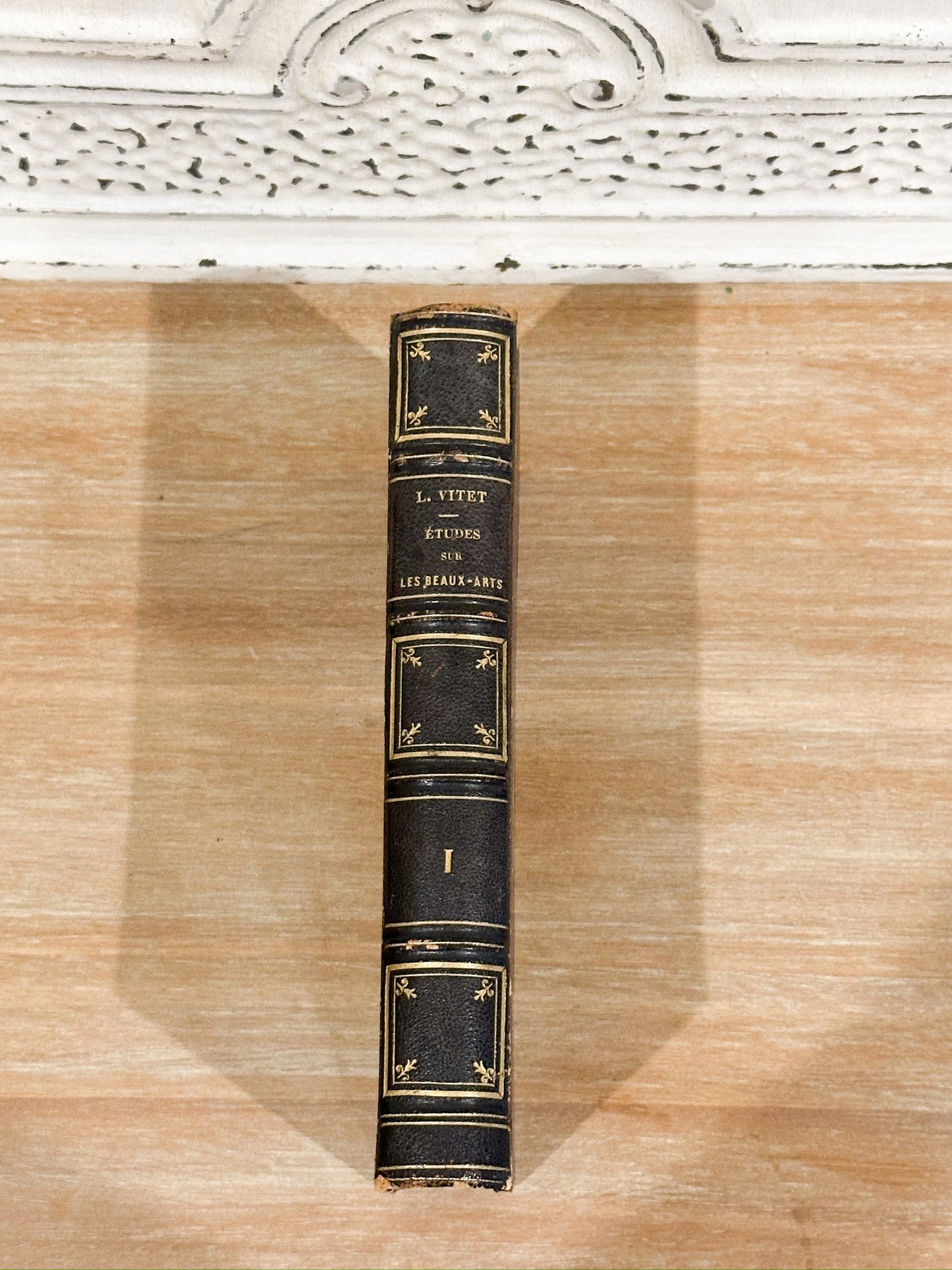 French antique book (Études sur Les Beaux Arts)