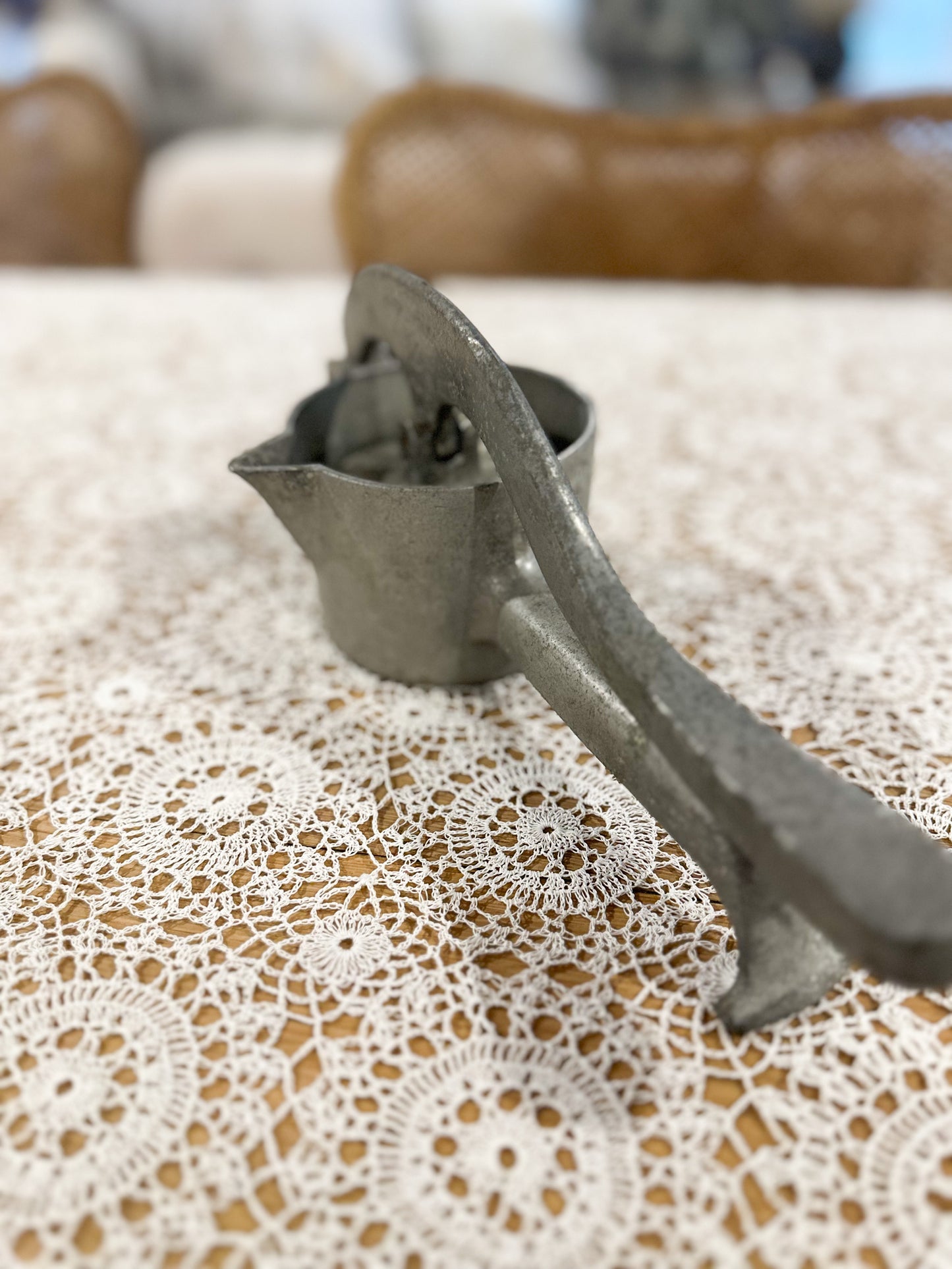 Vintage grapefruit juicer
